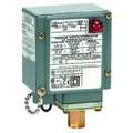 Telemecanique Sensors Pressure Switch, (1) Port, 1/4-18 in FNPT, SPDT, 3 to 150 psi, Standard Action 9012GAW5G18