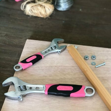 Apollo Tools 2 Adjustable Wrenches -Pink DT5007P