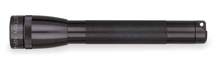 Maglite Black No Xenon Industrial Handheld Flashlight, Alkaline AA, 14 lm M2A756K