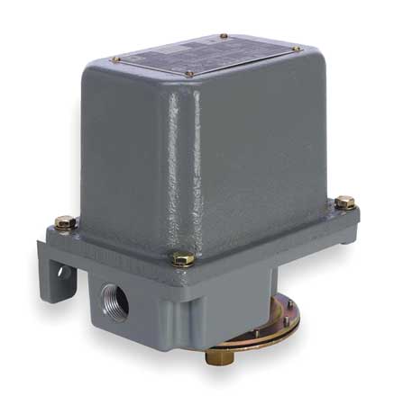 TELEMECANIQUE SENSORS Pressure Switch, (1) Port, 1/4-18 in FNPT, SPDT, 3 to 150 psi, Standard Action 9012GAR5