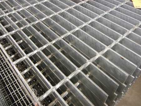 Zoro Select Bar Grating, Smooth, 48 in L, 36 in W, 1.0 in H, Galvanized Steel Finish 22250S100-C4