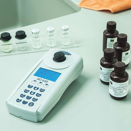 LOVIBOND Colorimeter, Multi-Parameter w/PTSA MD640