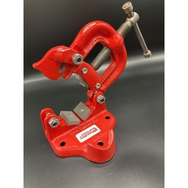 Milwaukee Tool & Equipment Milwaukee 6M Hinged Pipe Vise 1206000