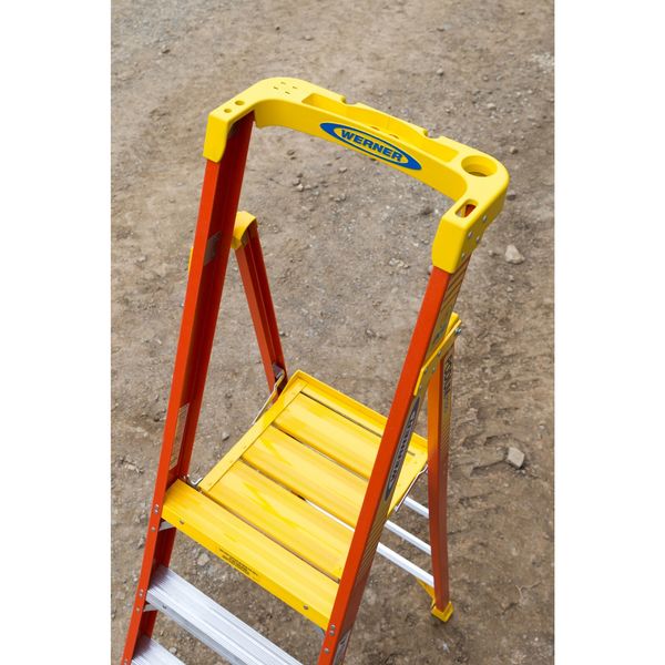 Fiberglass Podium Ladder - 7' Overall Height