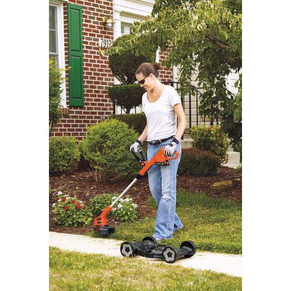 BLACK+DECKER LSTE523 20V MAX Lithium POWERCOMMAND Easy Feed String  Trimmer/Edger and 30-ft spool
