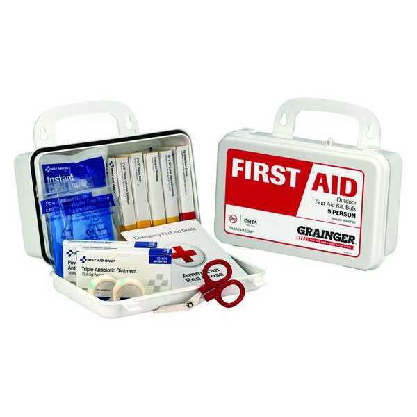 Zoro Select First Aid Kit, Plastic, 5 Person 59290