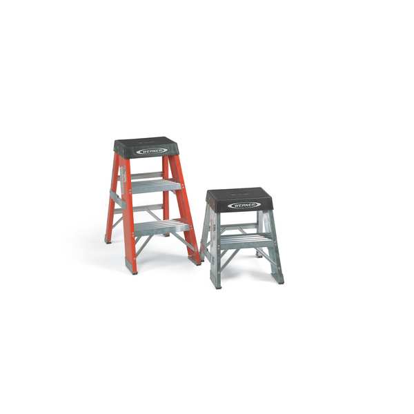 Werner Steps, Aluminum Step Stand, 375 lb. Load Capacity, Silver/Black  SSA02 Zoro