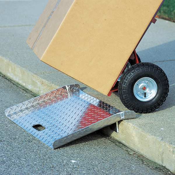 Zoro Select Curb Ramp, Aluminum, 27 In. W, 45 In. L CRP 2745