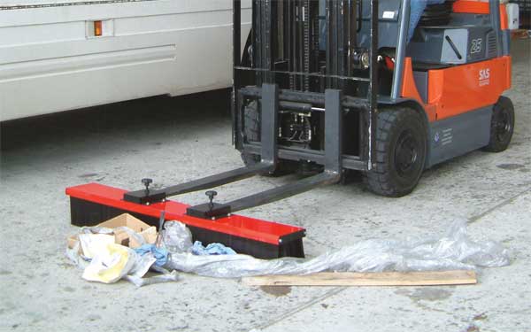 Forklift Broom - Dust Mop Kit - DMP-060-1