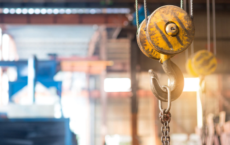 How to Make Manual Lifting Easier by Setting up a Block and Tackle Pulley System